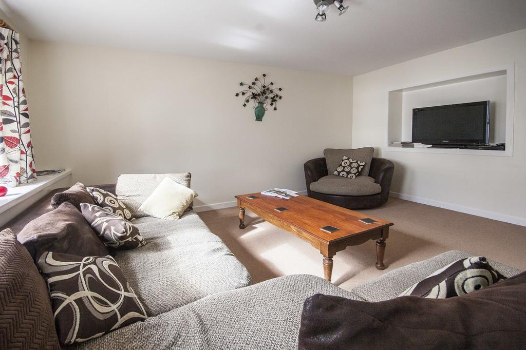 3 Varis Apartments فورس المظهر الخارجي الصورة